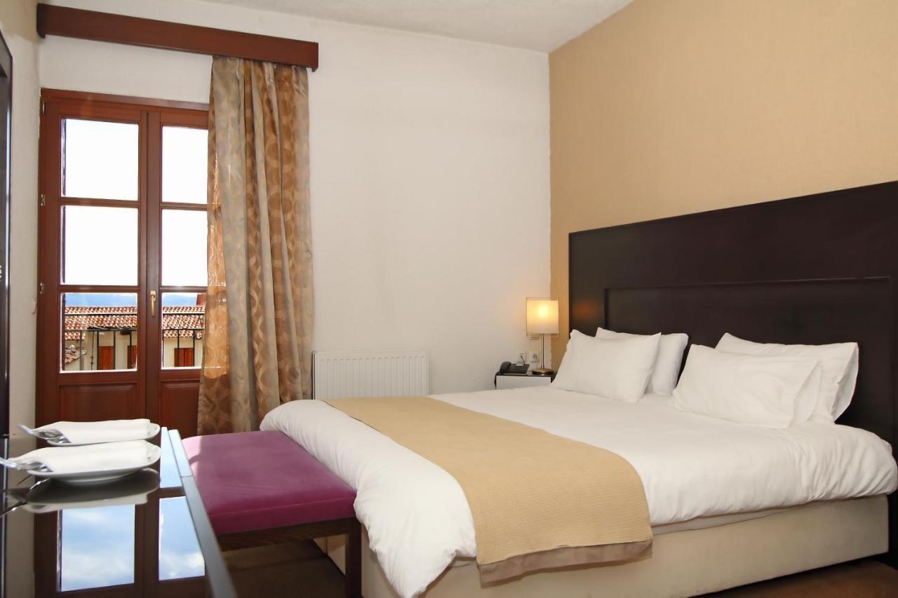 Boutique Hotel Parnassia Arachova Exterior foto